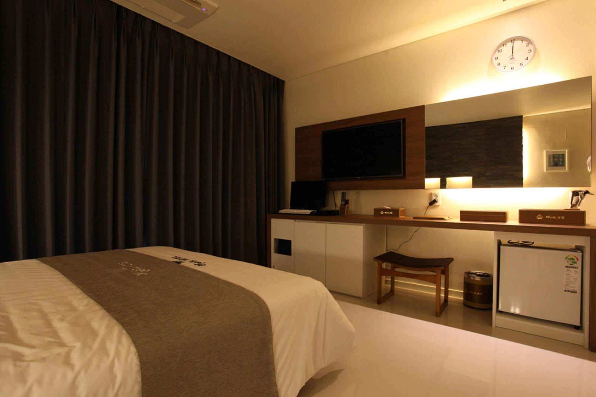 Drive In Hotel Tiamo Pocheon Zewnętrze zdjęcie