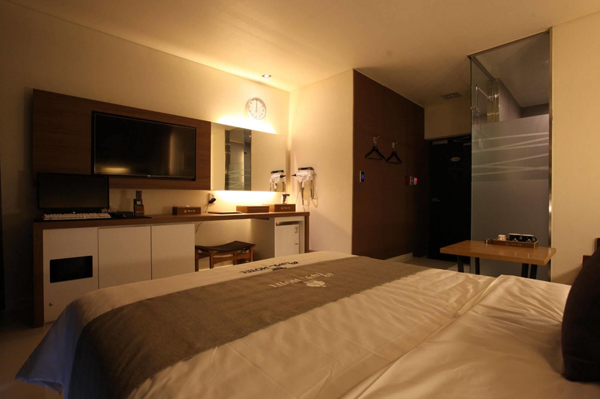 Drive In Hotel Tiamo Pocheon Zewnętrze zdjęcie